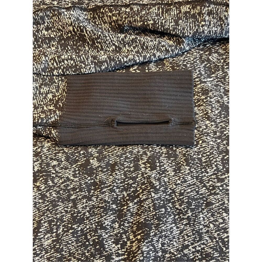 Lululemon S/M black gray marbled crew neck thumb holes long sleeve stretchy - Picture 9 of 9